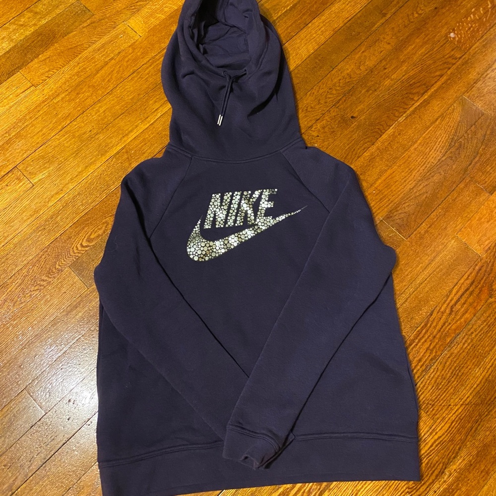 Women’s Nike hooded sweatshirt